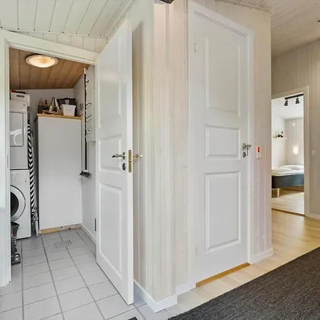 Feriehus 1496-aakirkeby-boesparken-4-b Vester Somarken